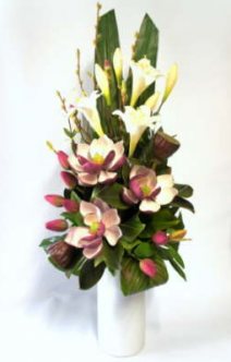 db_Flower_Illusions_november_lillies__tulips_and_magnolia
