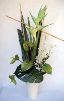 db_green_crab_claw_orchids_and_antherium